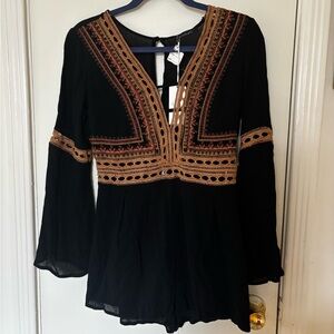 NWT Embroidered Boho Black and Brown Long Sleeve Romper with flared sleeves